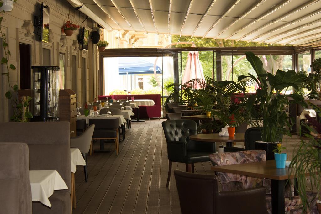 Vego Hotel Гянджа Экстерьер фото